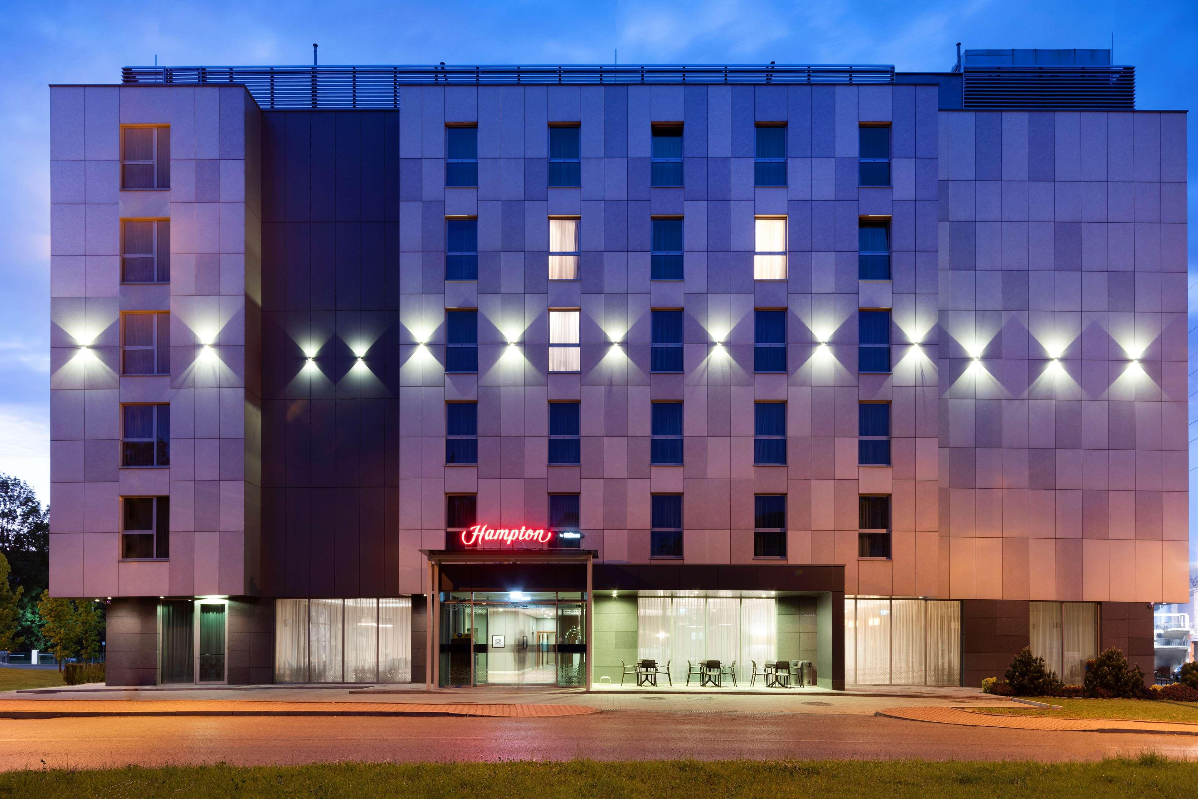 Hampton By Hilton Krakow Hotel Exterior foto